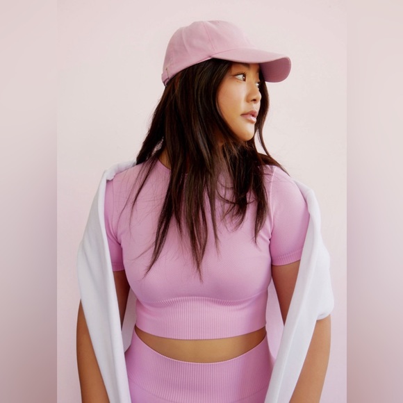 MOVE Seamless Sports Crop Tee - BNWT - Picture 1 of 1